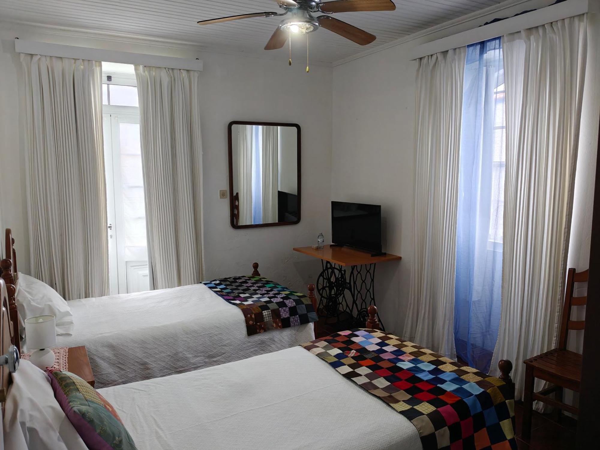 Rosario Guest House Lajes Esterno foto